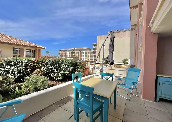 아파트 With Balcony Located In *