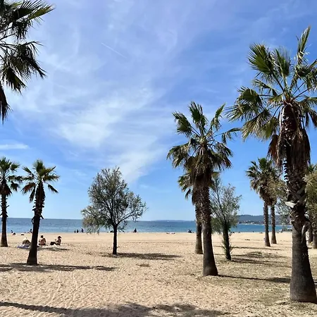 With Balcony Located In *